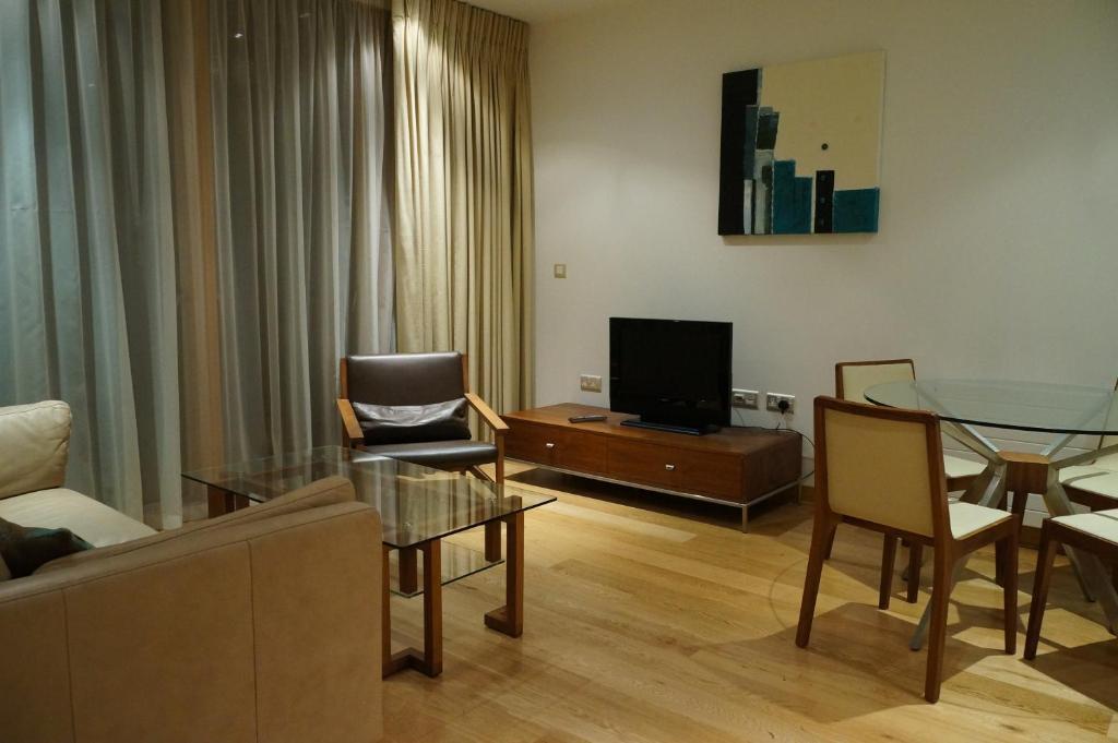 Spencer Dock Apartments *