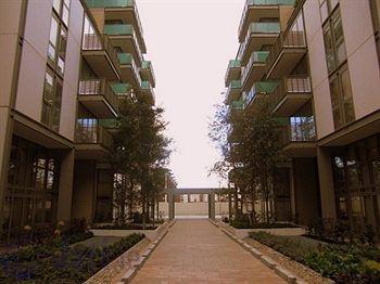 Spencer Dock Apartments * Dublin