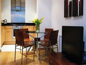 Apartment Spencer Dock Apartments Dublin